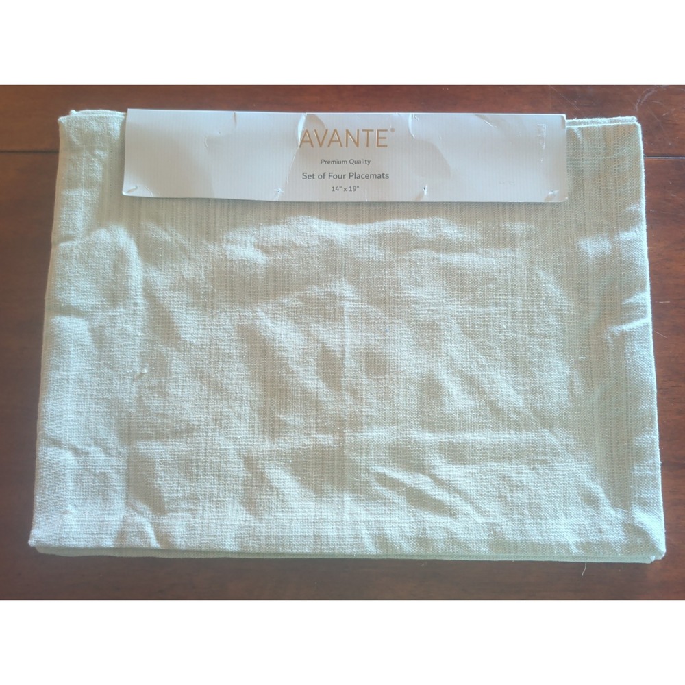 Avante Cream Linen Texture Placemats Set of 4 Rectangle 14x19 DD20